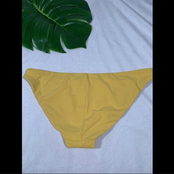NEW $78 Robin Piccone Ava Classic Bikini Bottoms in Yellow [SZ Medium ]‎ #3381 - Picture 8 of 12